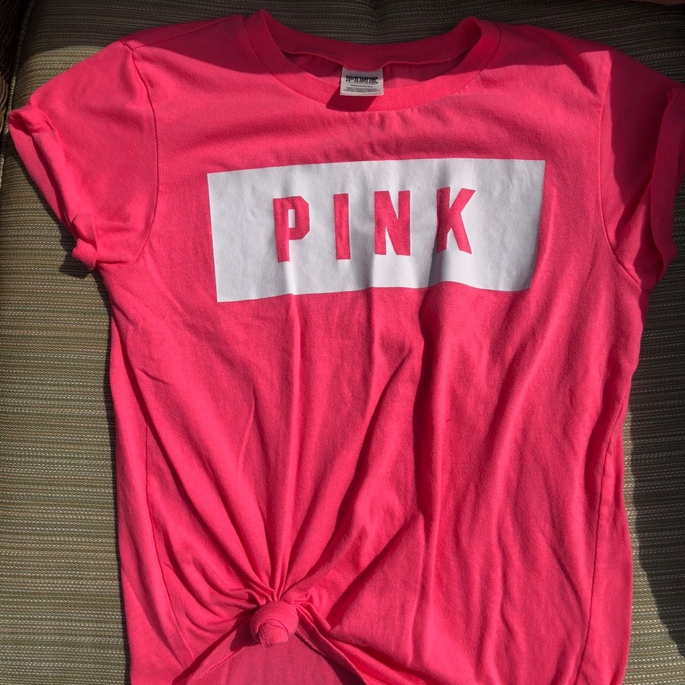 Pink tee shirt